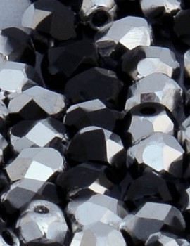 Cseh csiszolt 4mm-Silver Half Coated Jet